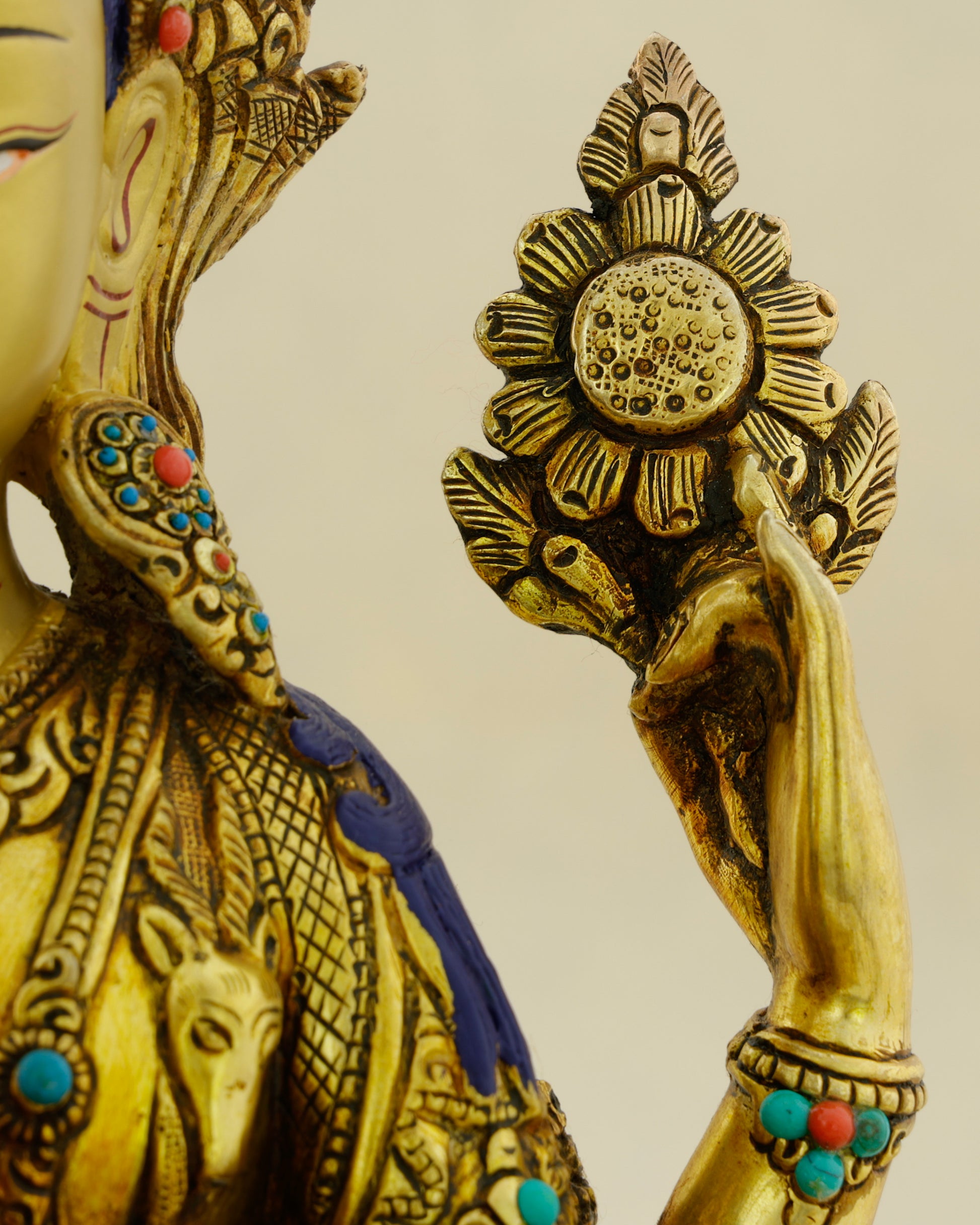 Every Arm Reaches Toward You | 24K Gold Gilded Chengresi Statue - Authentic Handcrafted Statue