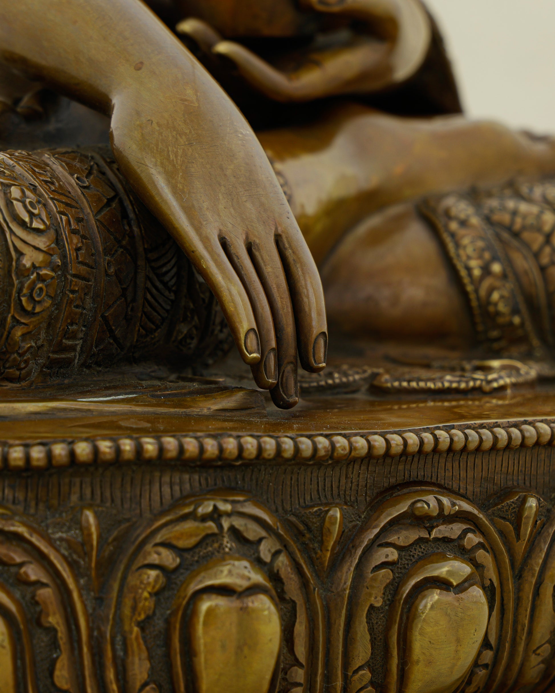 Golden Face, Ancient Soul | Oxidized Sakyamuni Buddha Statue - Authentic Handcrafted Statue
