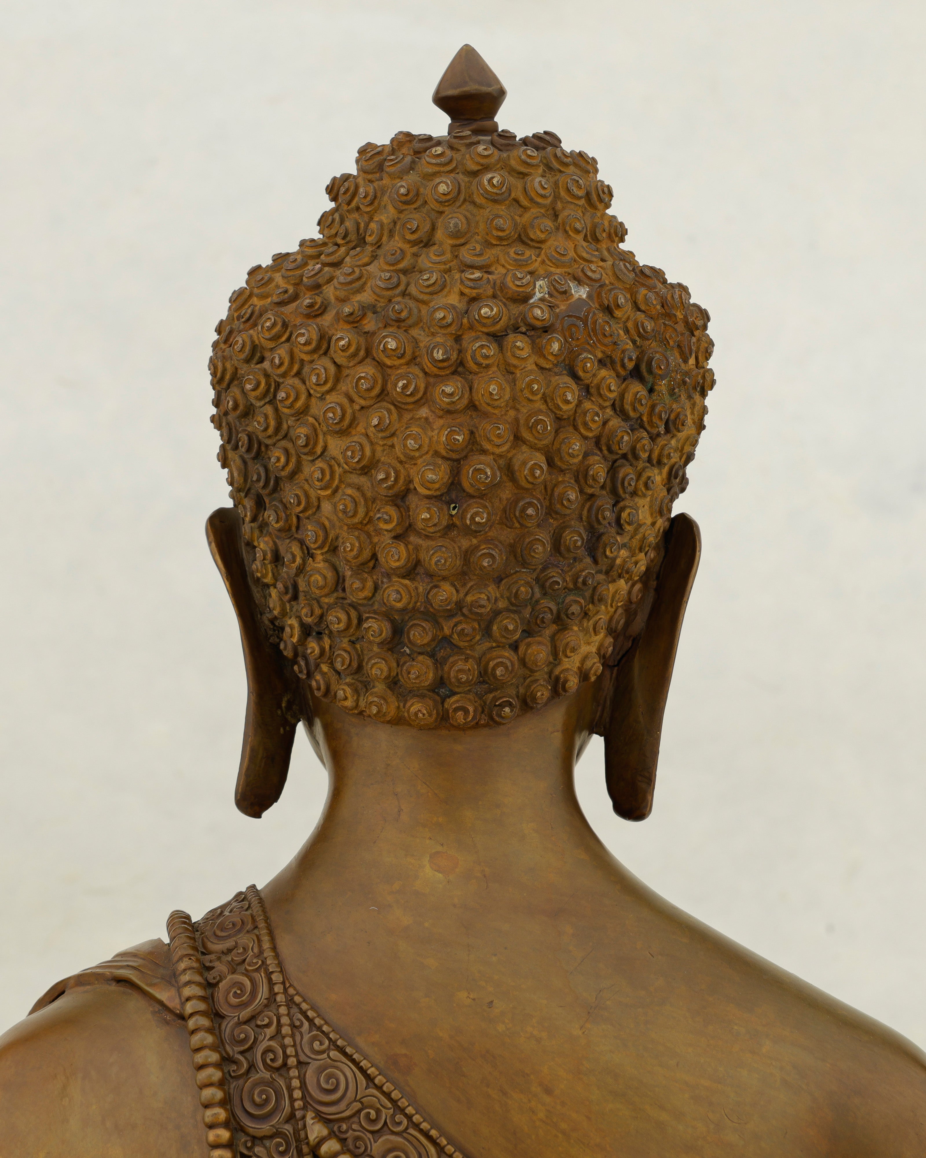 Silence Cast in Copper | Nepalese Oxidized Sakyamuni Buddha That Commands Every Room
