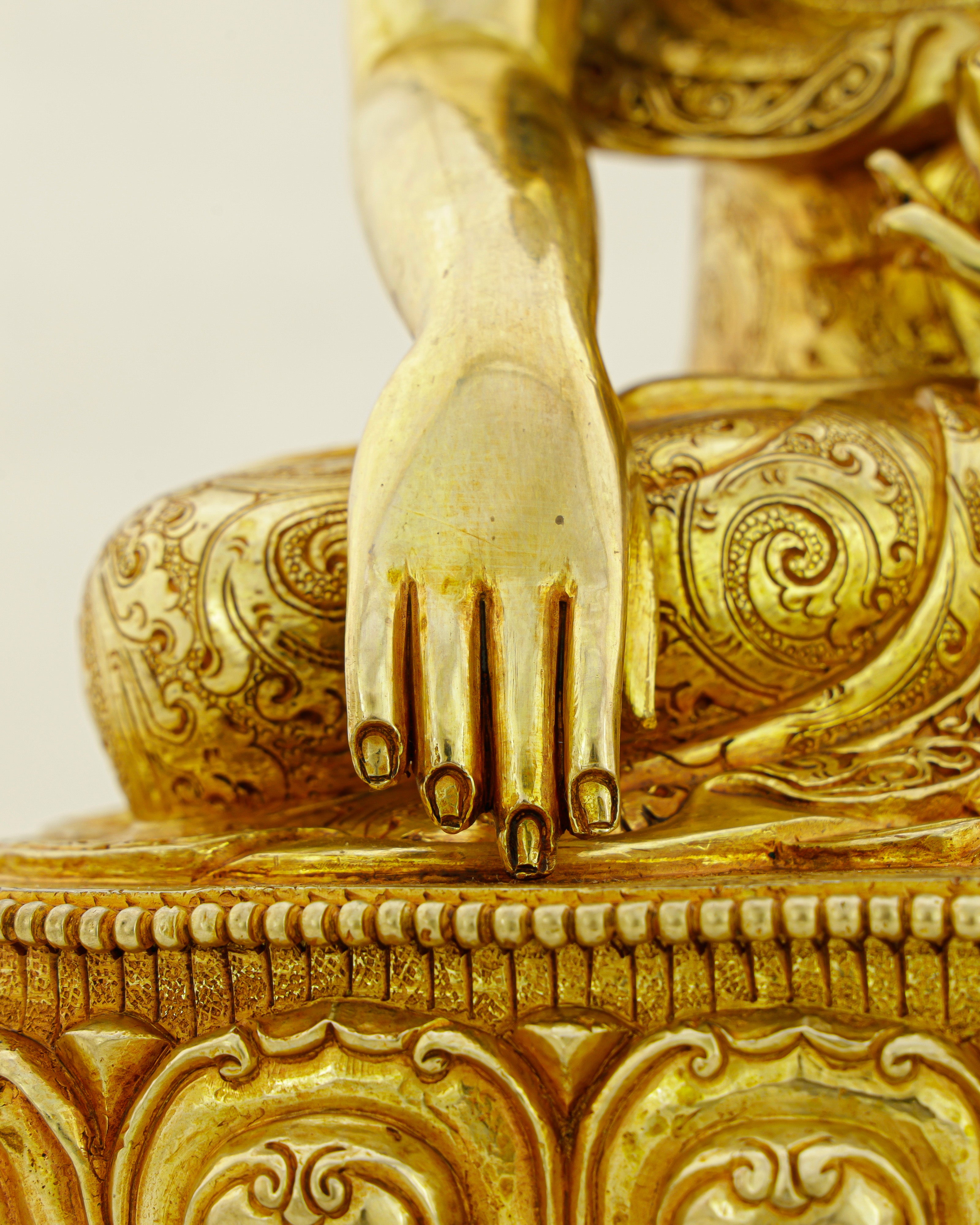 Where Stillness Becomes Gold | Nepalese 24K Sakyamuni Buddha
