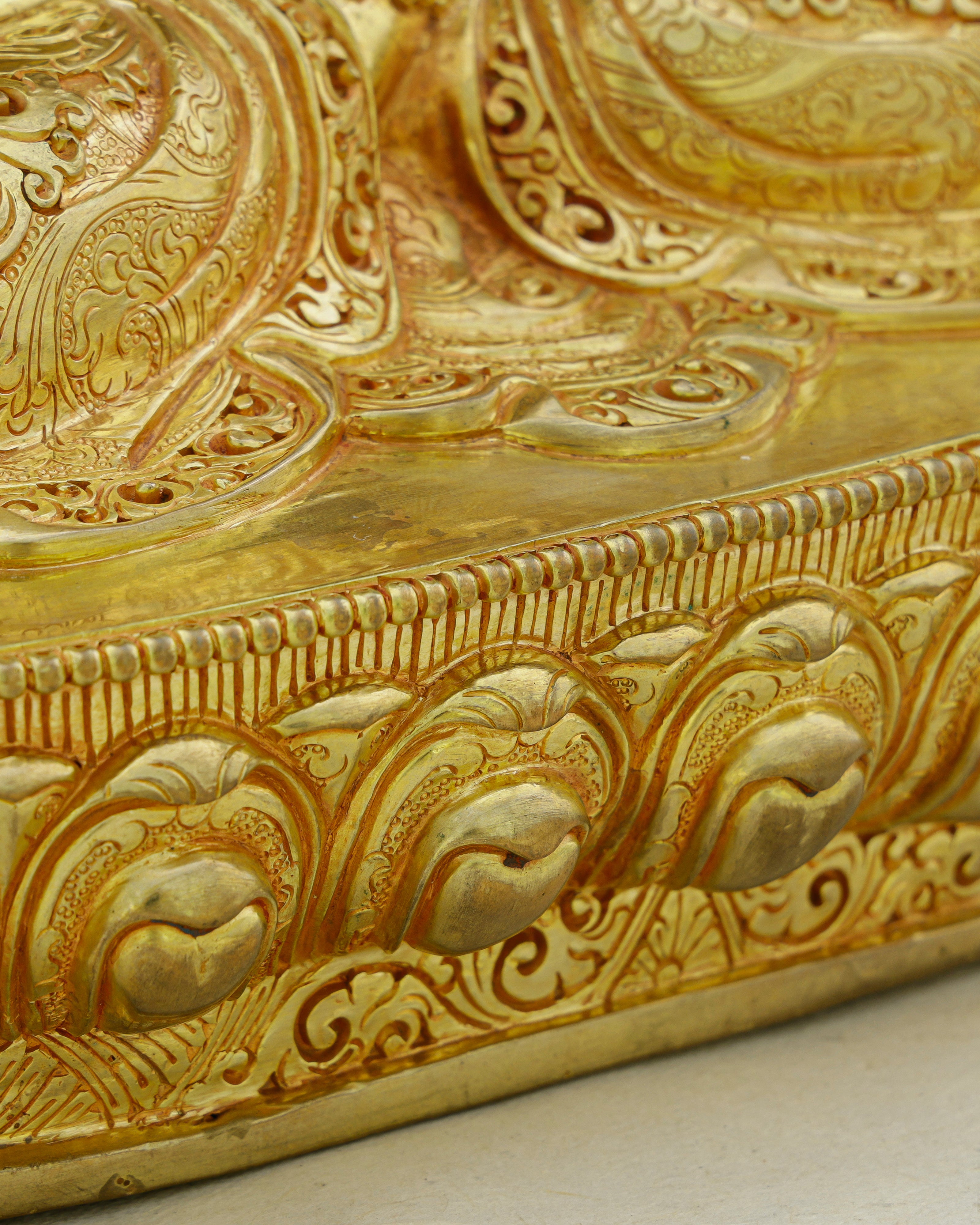 Hands Folded, Heart Open | 24K Gilded Chengresi Satue From Nepal