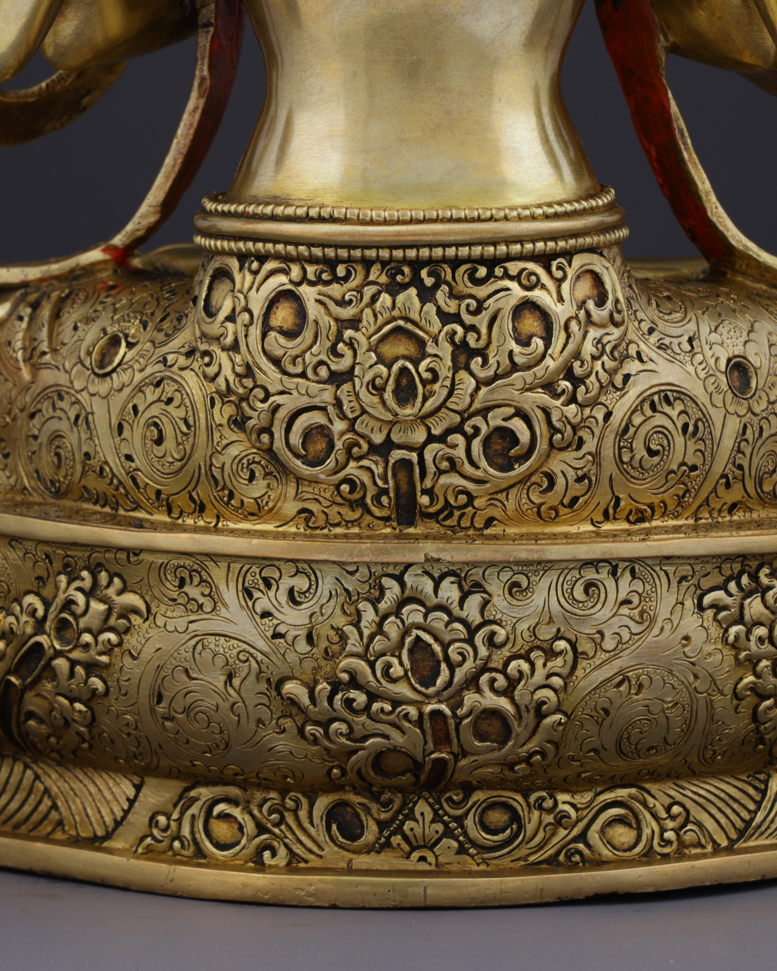 The Embodiment of Compassion | Handcrafted Chengresi Statue