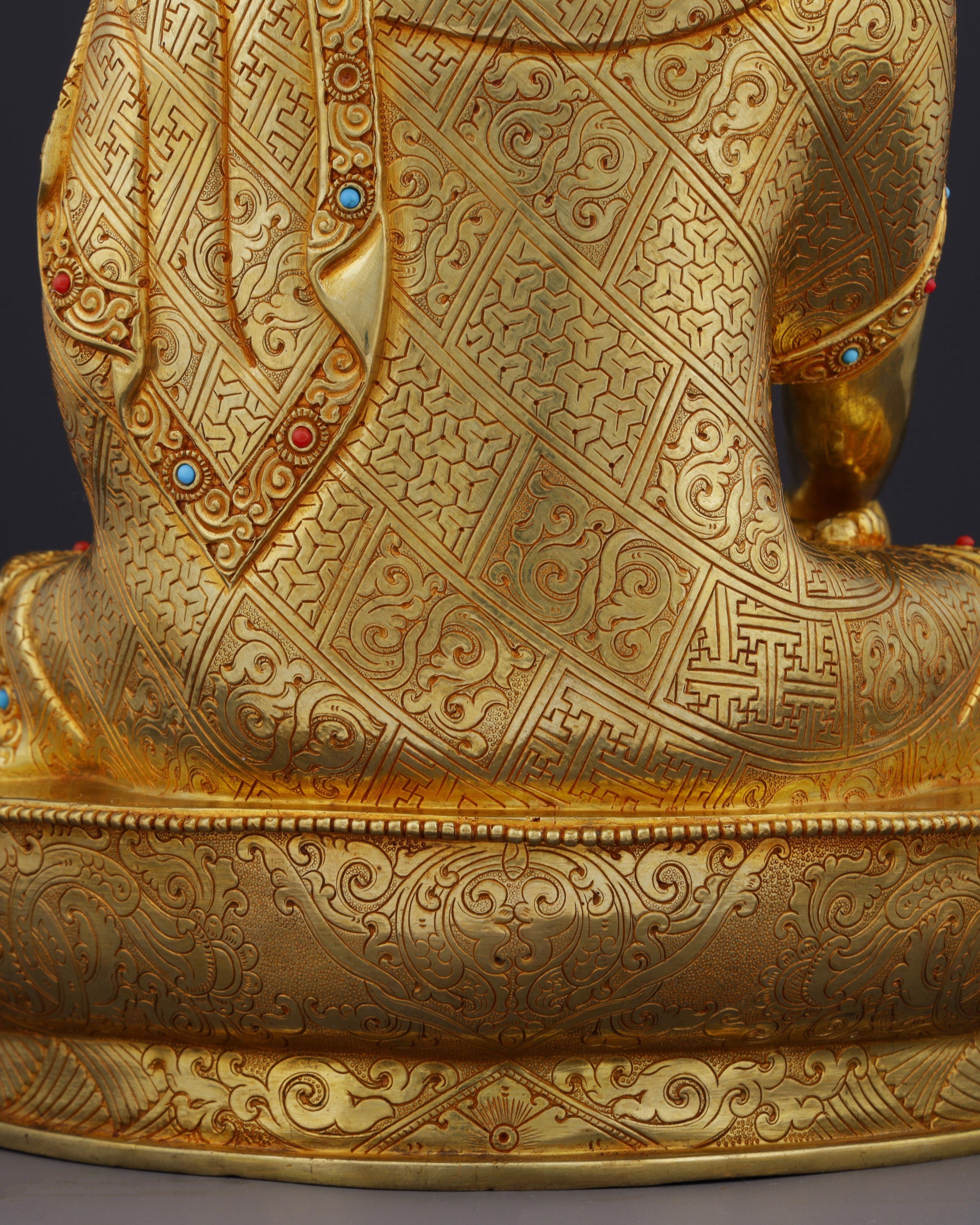 The Enlightened One | Handcrafted Sakyamuni Buddha Statue